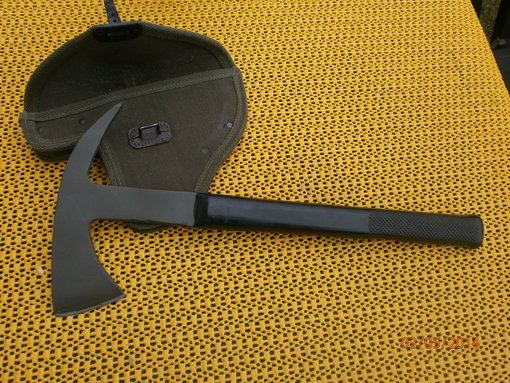 Combat Tomahawk