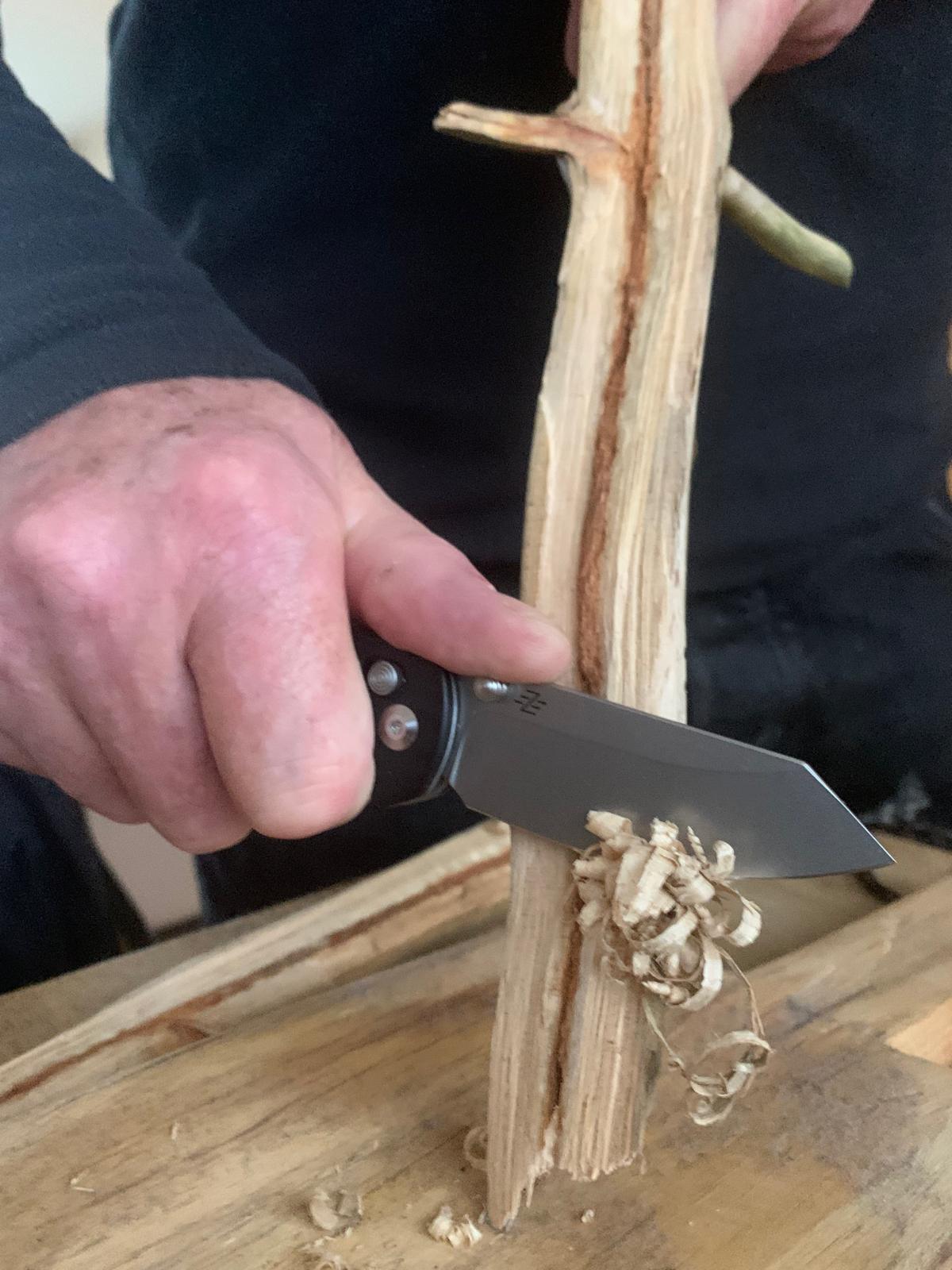 Vuurstokken maken met de CIVIVI Yonder